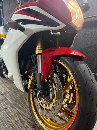 HONDA CBR 600F 